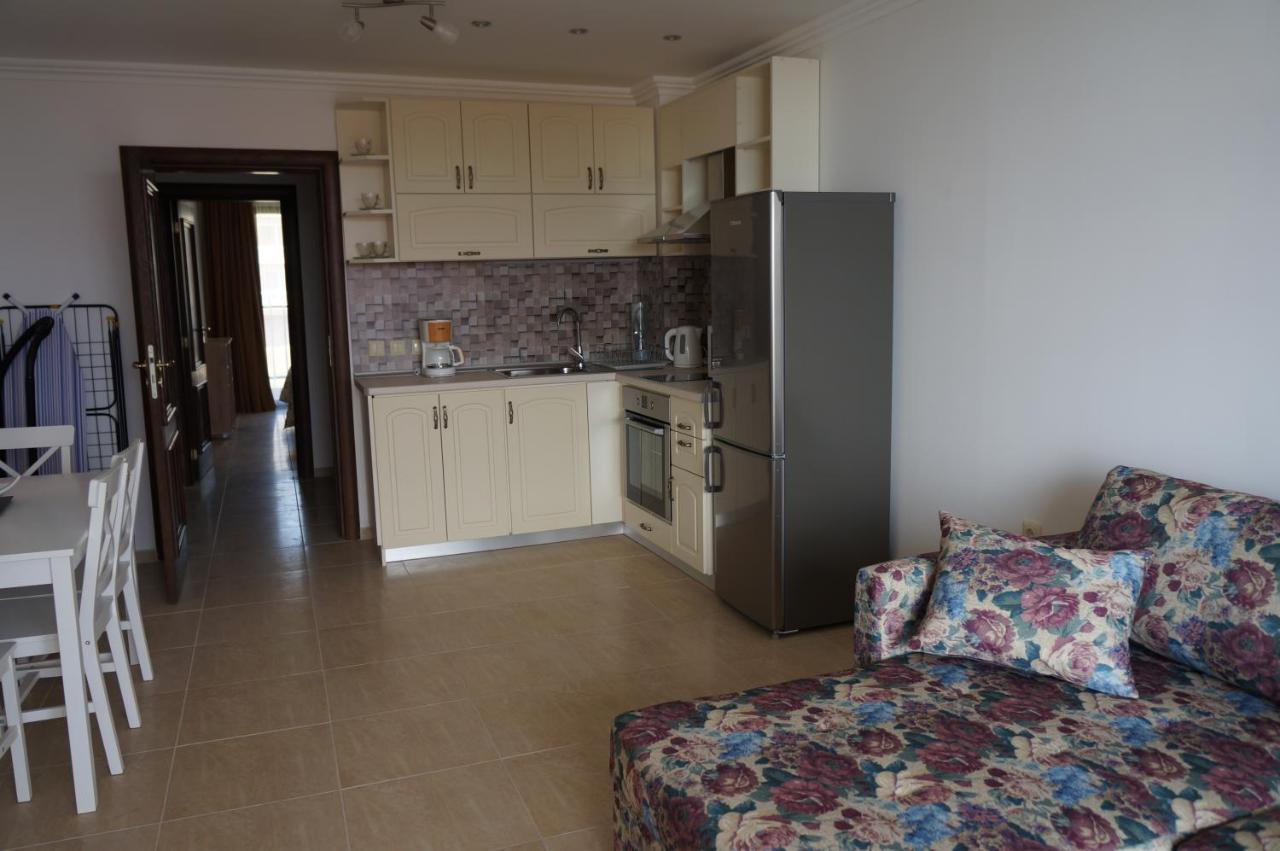 Bademite Residence Apartments Sveti Vlas Bagian luar foto